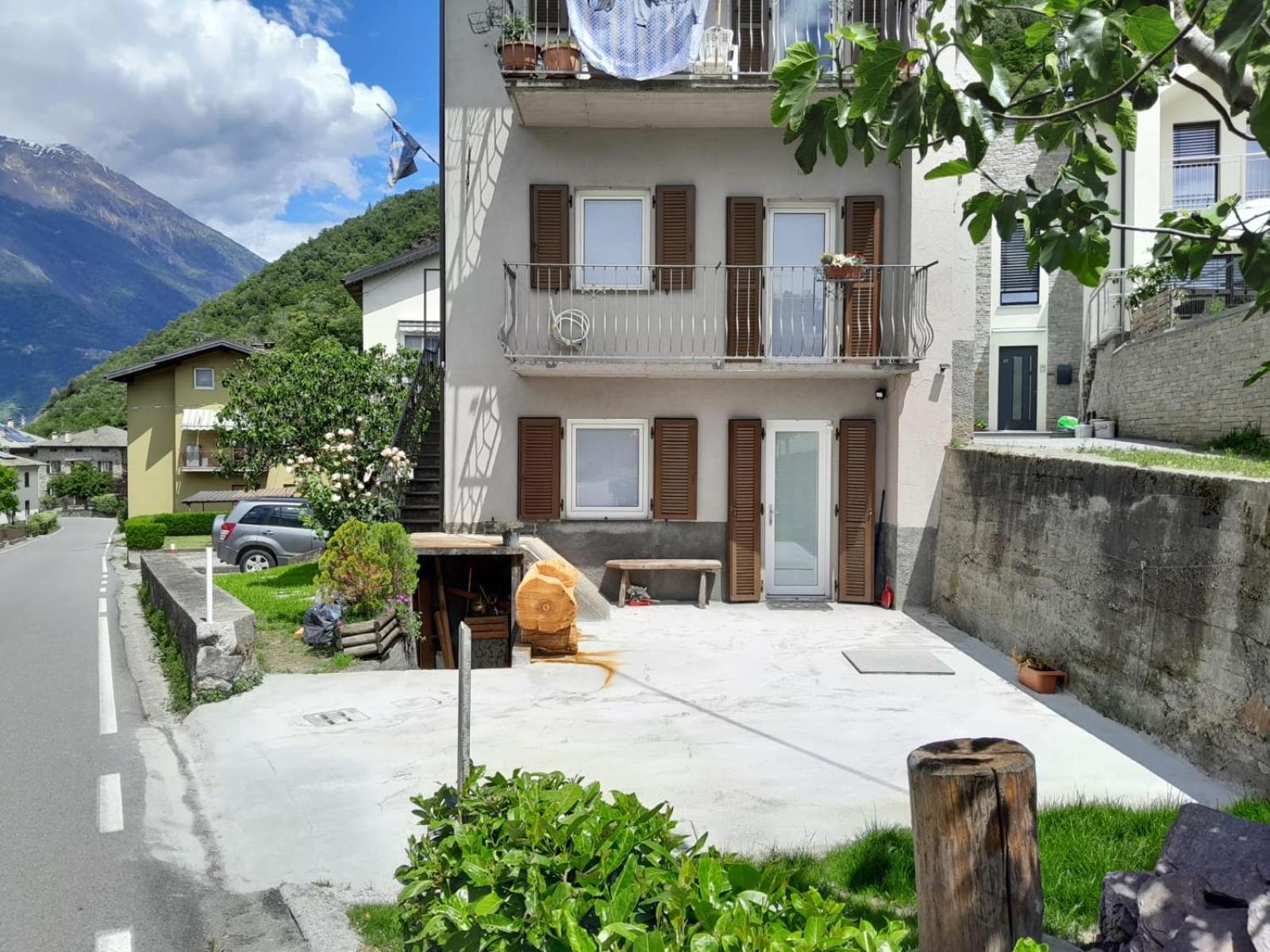 Hotel Ca Marasciol A 5 Minuti Dal Trenino Rosso Del Bernina Express Villa di Tirano Esterno foto